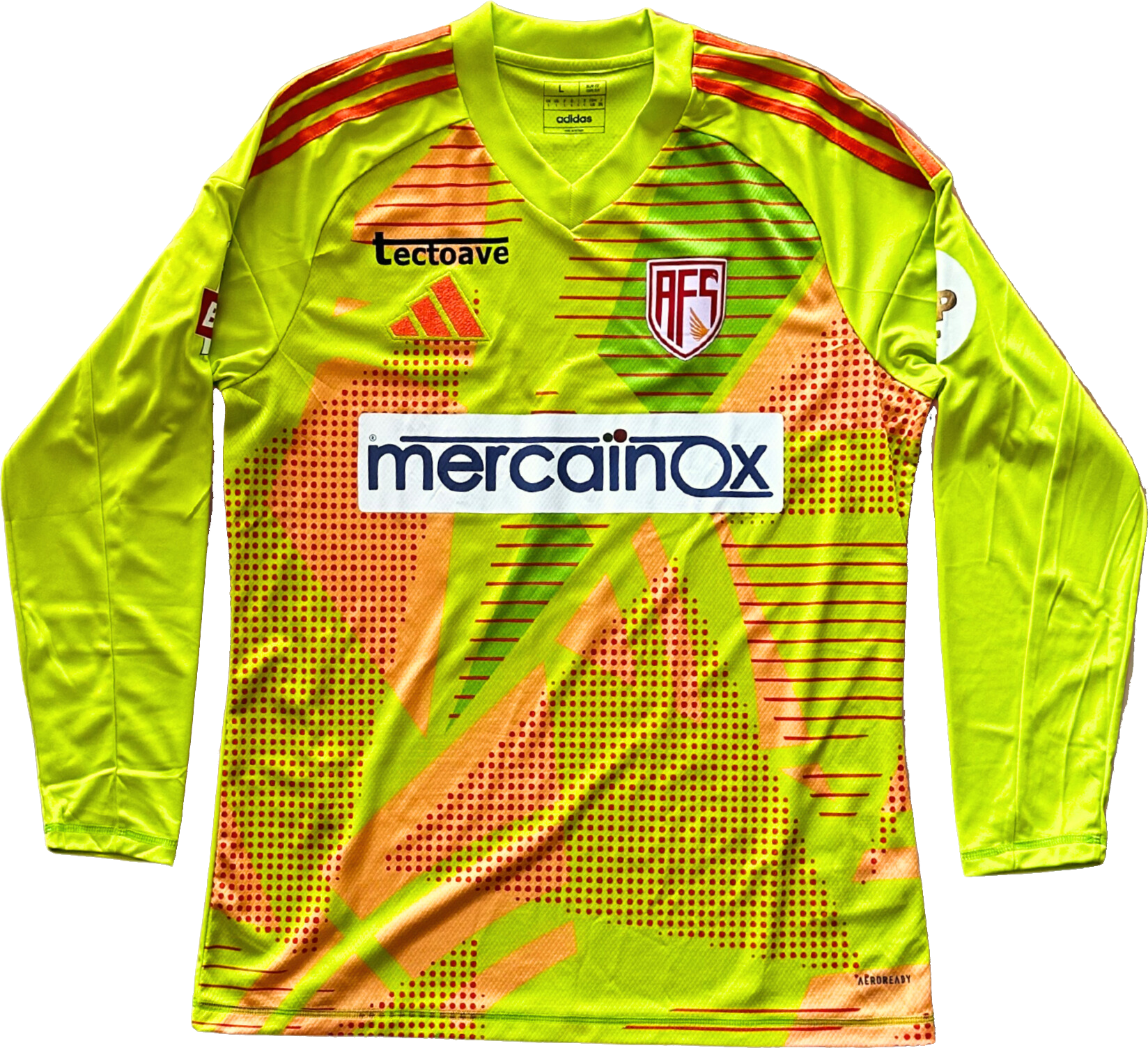 Jersey AVS portero Memo Ochoa preparado y firmado