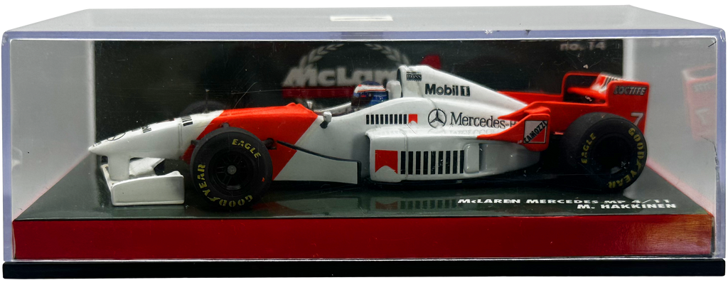 Mclaren Mercedes MP4/11 1996 Hakkinen MINICHAMPS escala 1:43