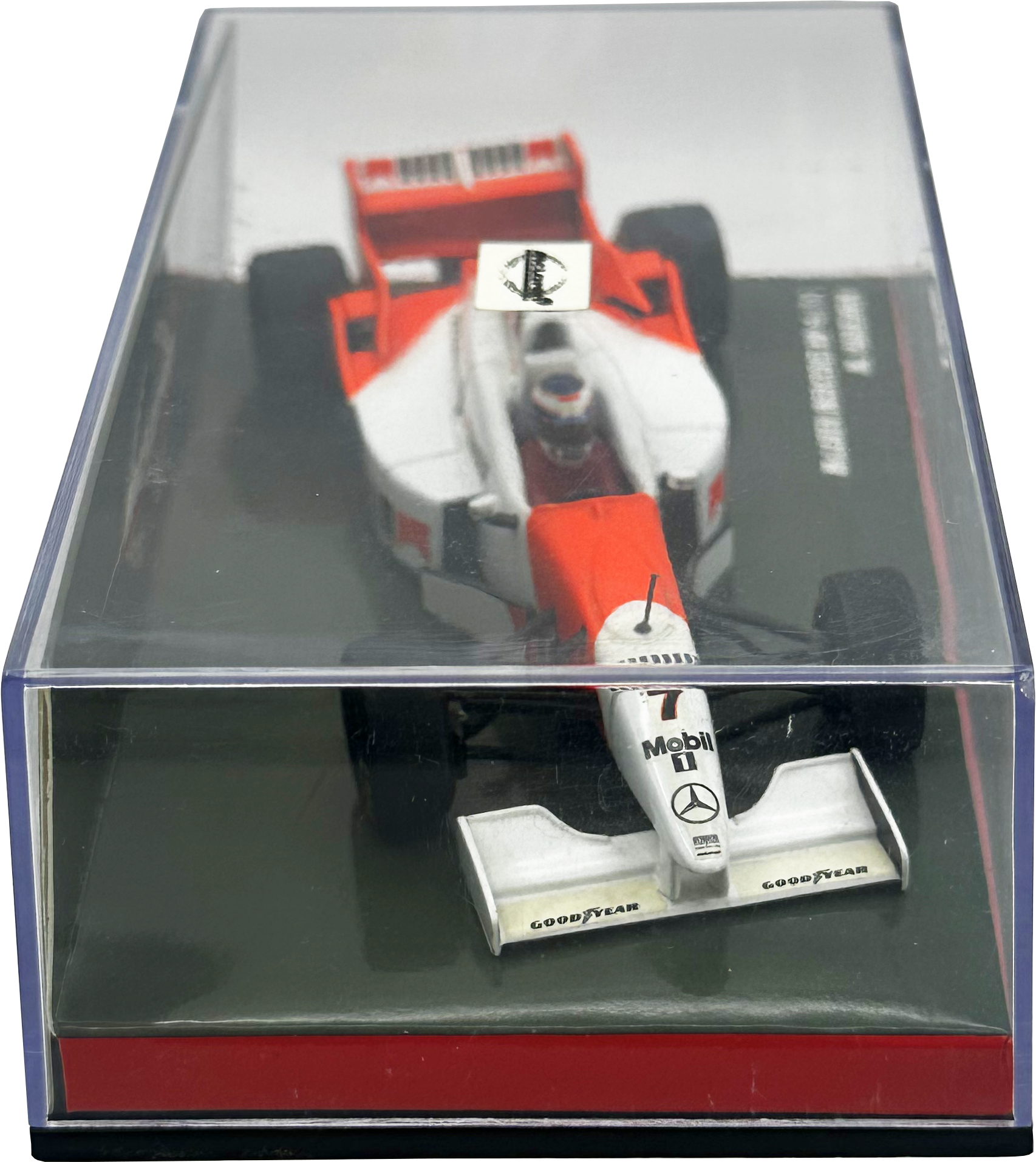 Mclaren Mercedes MP4/11 1996 Hakkinen MINICHAMPS escala 1:43