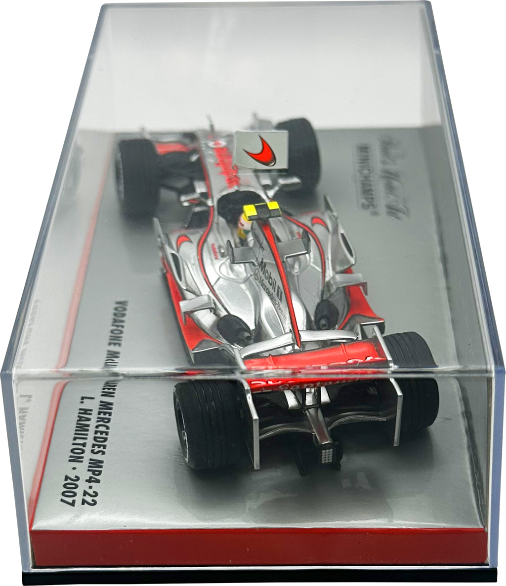 Vodafone Mclaren Mercedes MP4/22 Hamilton MINICHAMPS escala 1:43