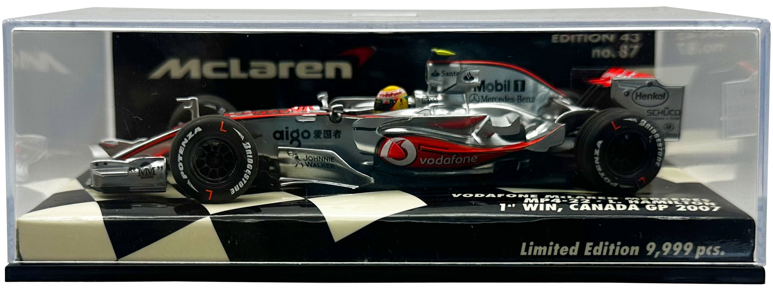 Vodafone Mclaren Mercedes MP4/22 1st Win Hamilton MINICHAMPS escala 1:43
