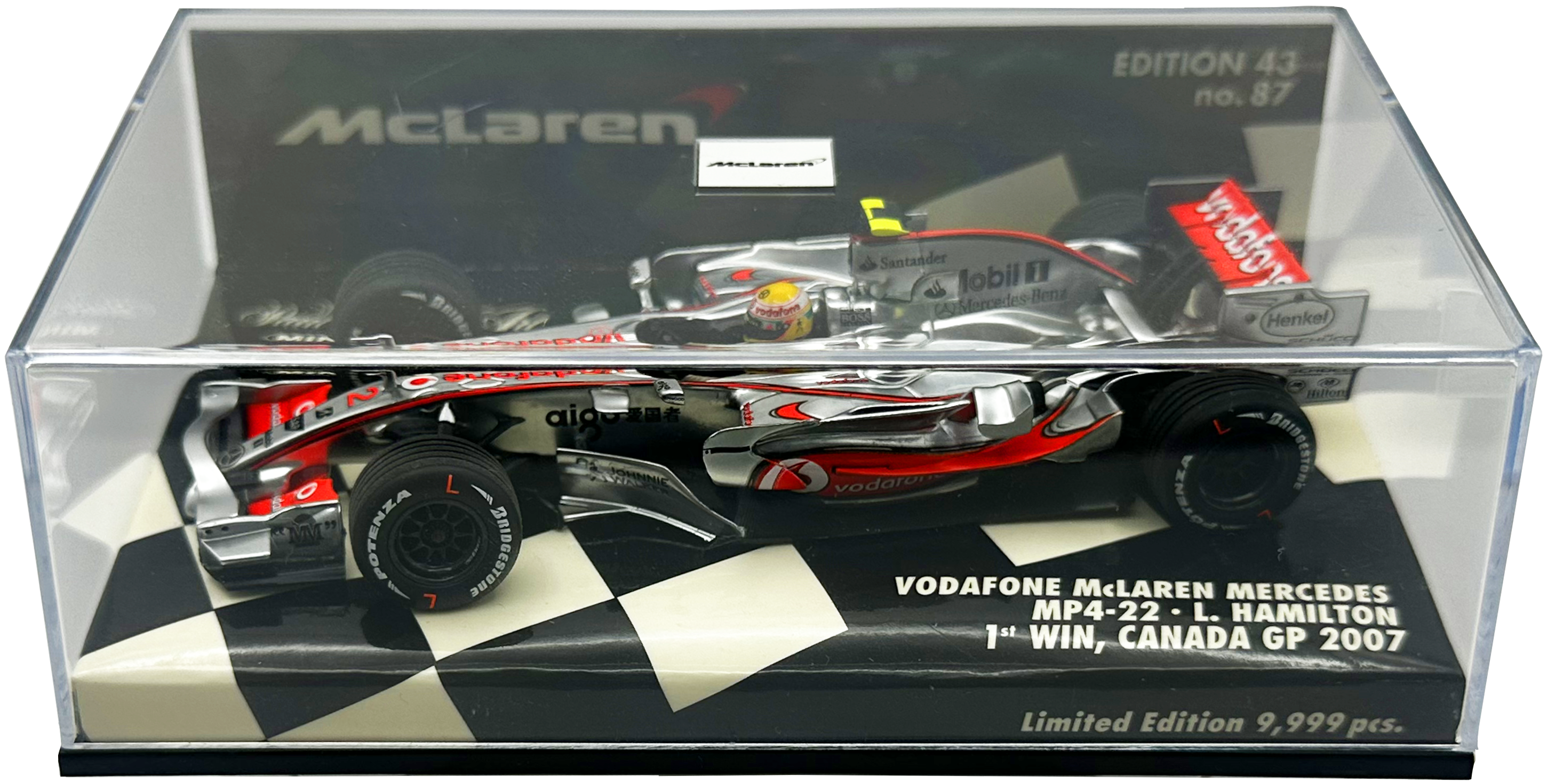 Vodafone Mclaren Mercedes MP4/22 1st Win Hamilton MINICHAMPS escala 1:43