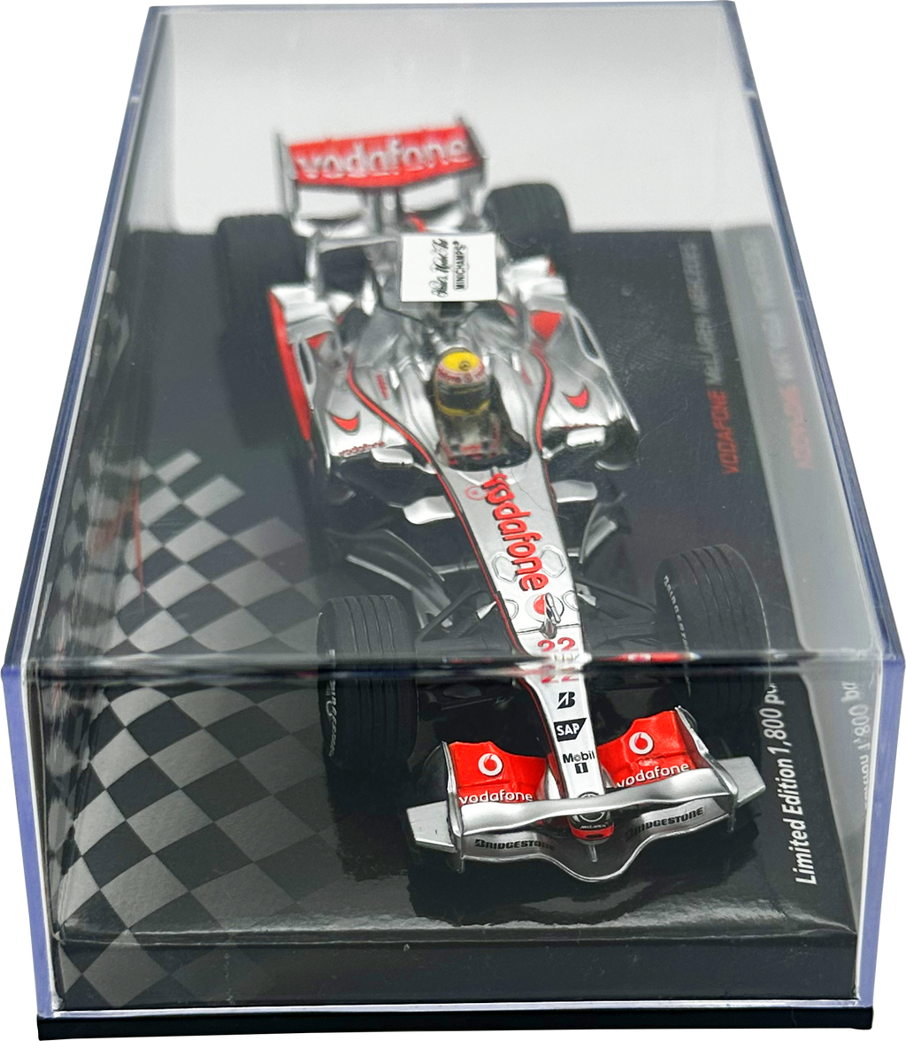 Vodafone Mclaren Mercedes MP4/23 Showcar Hamilton MINICHAMPS escala 1:43